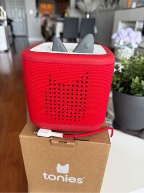 NEW Toniebox 2 Color Sunset Red